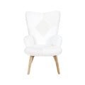 **Technische titel in het Nederlands: Moderne witte fauteuil met houten poten en gestreept ontwerp**
