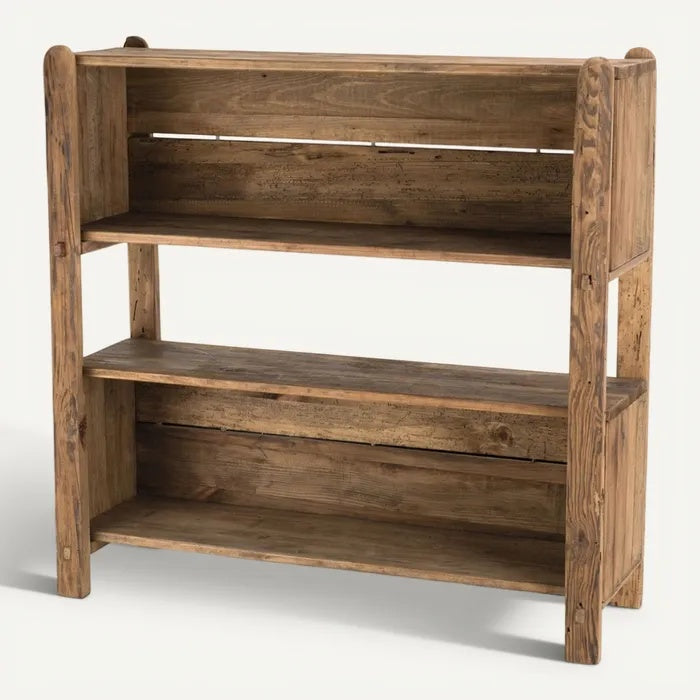 **Eenvoudige houten boekenplank met drie niveaus**